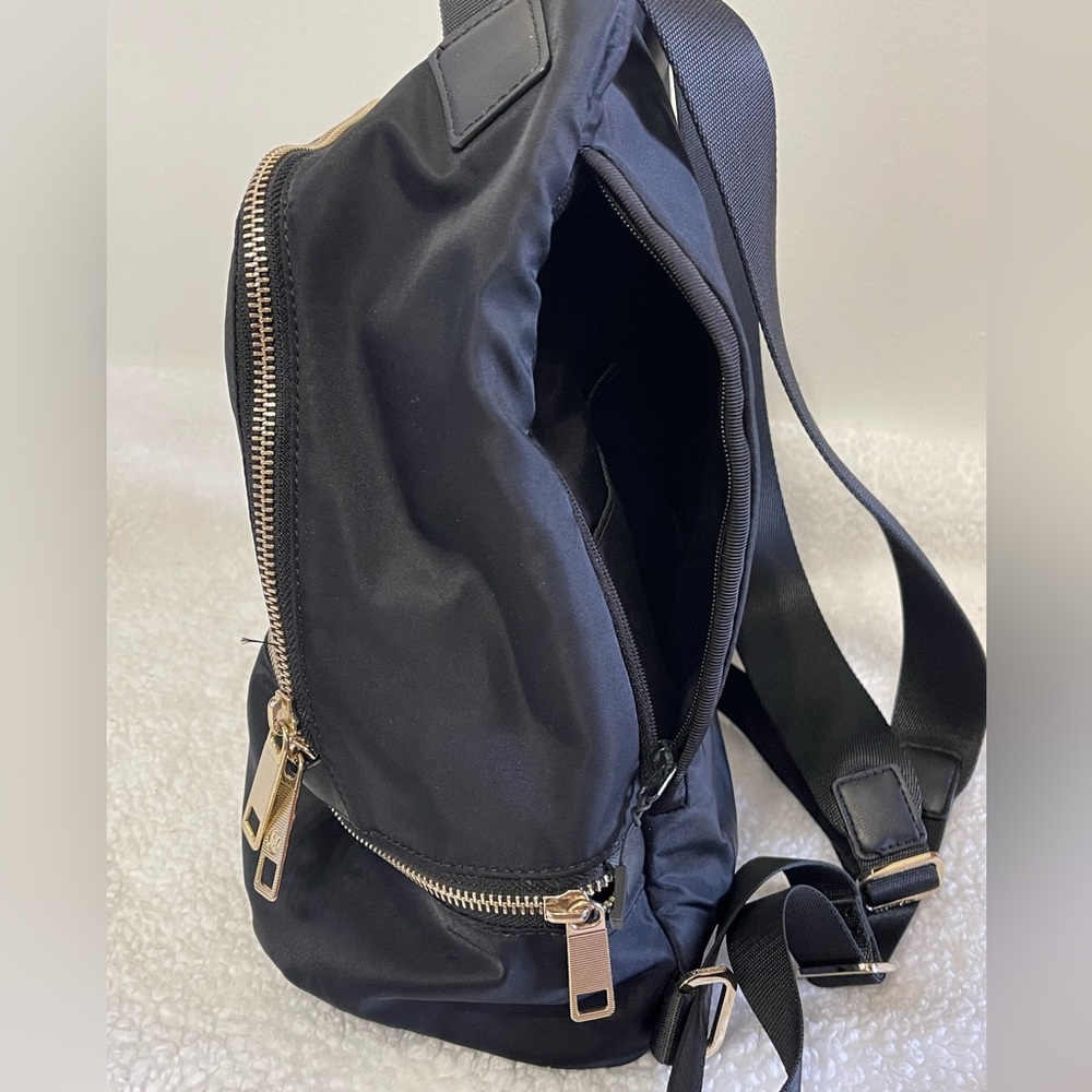 Lululemon City Adventurer Backpack Mini 10L color Black/gold Elevated Minimalist - Picture 6 of 12